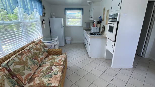 Unclassified image, 1 of 60, button - Tropical Winds Motel & Cottages (Sanibel)
