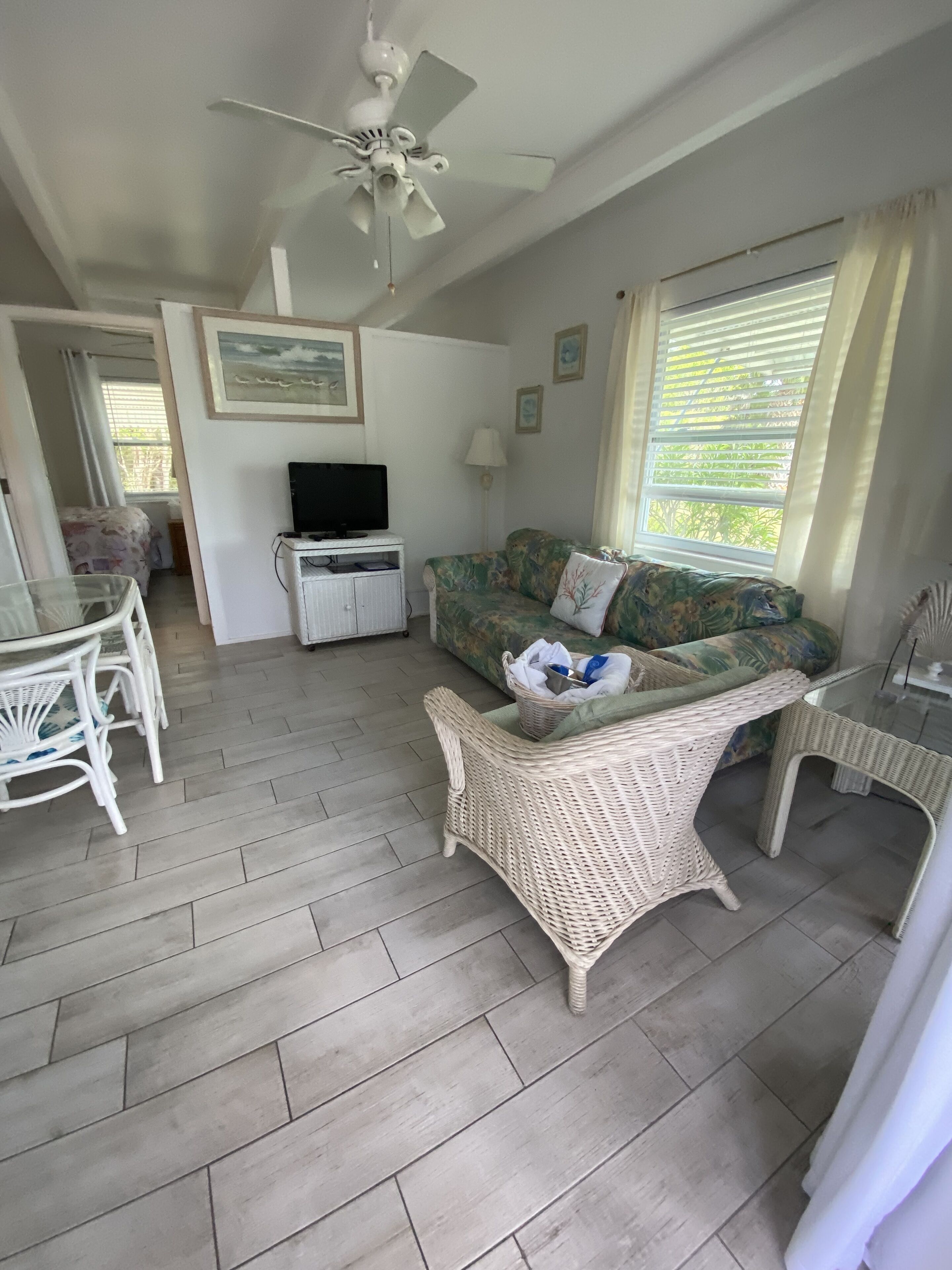 Ocean View Efficiency One Bedroom | Living area | TV
