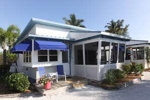 Exterior - Tropical Winds Motel & Cottages (Sanibel)