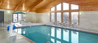 AmericInn by Wyndham Burlington