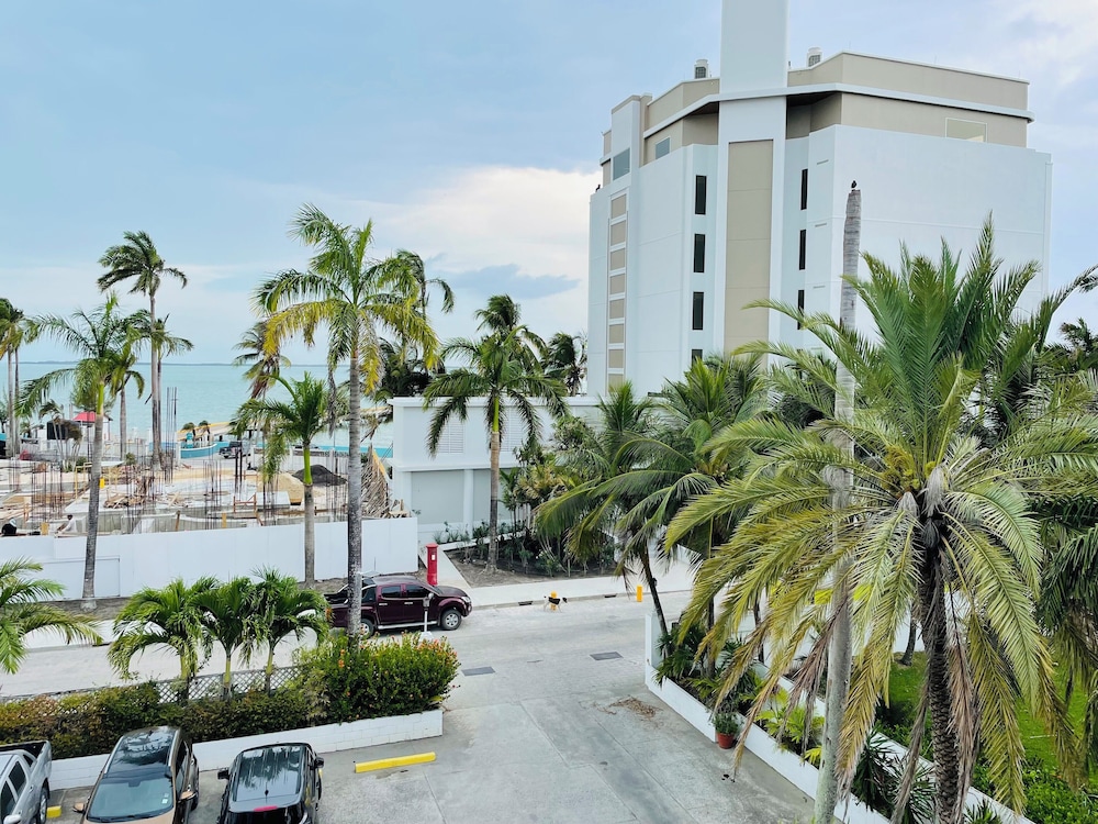 The Great House Inn by null