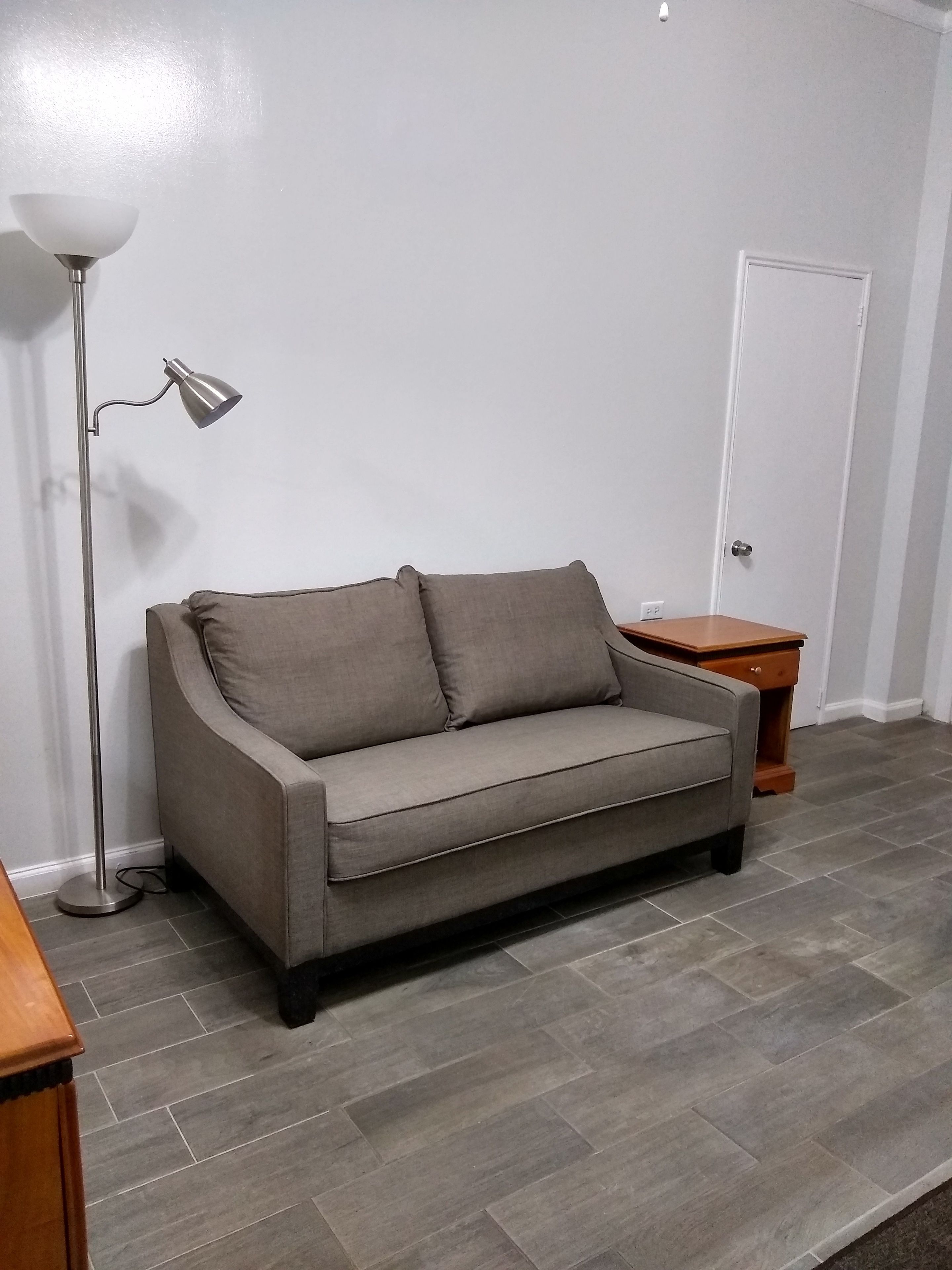 superior room, 1 queen bed, courtyard view | living area | 40-inch smart tv with cable channels, tv, netflix