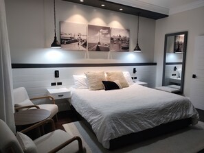 Superior-Zimmer, 1 King-Bett, Balkon