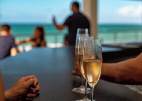 Bar (in der Unterkunft)