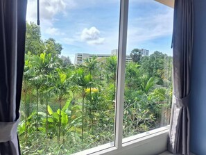 Superior Garden View Room | Garden view - Karon Living Room (Karon)