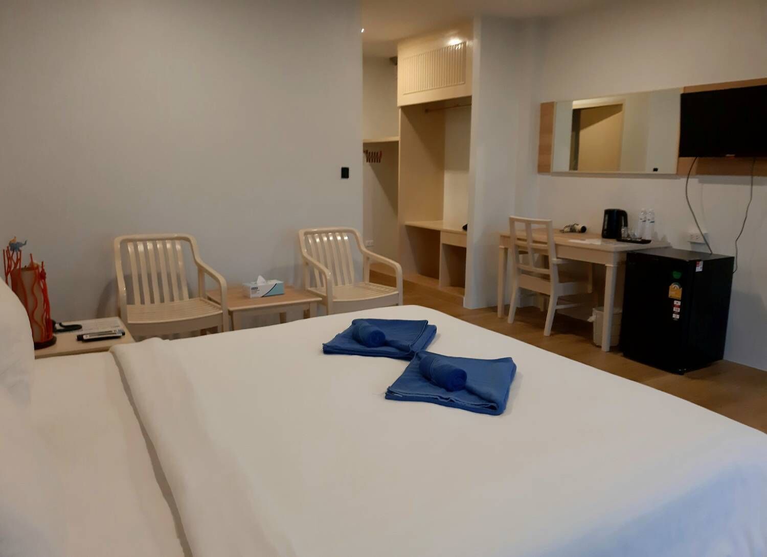 superior garden view room | 1 bedroom, in-room safe, desk, rollaway beds