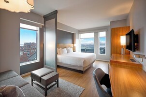 Suite, 1 Bedroom, Bay View | Premium bedding, individually furnished, desk, laptop workspace