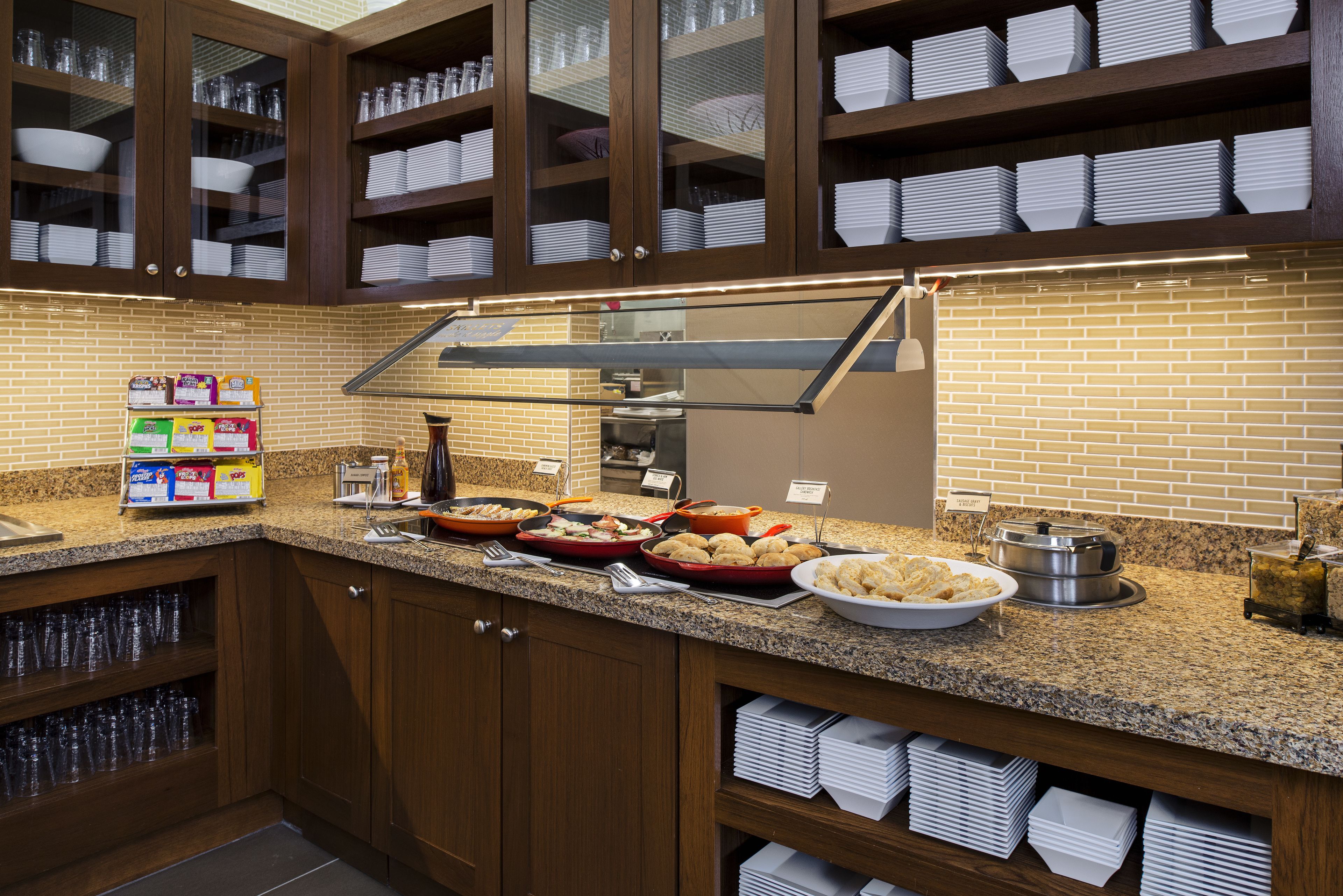 daily buffet breakfast (usd 14 per person)