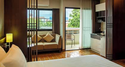 The Grand Napat