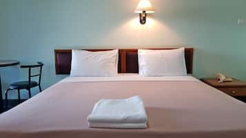 Standard Room | In-room safe, free WiFi