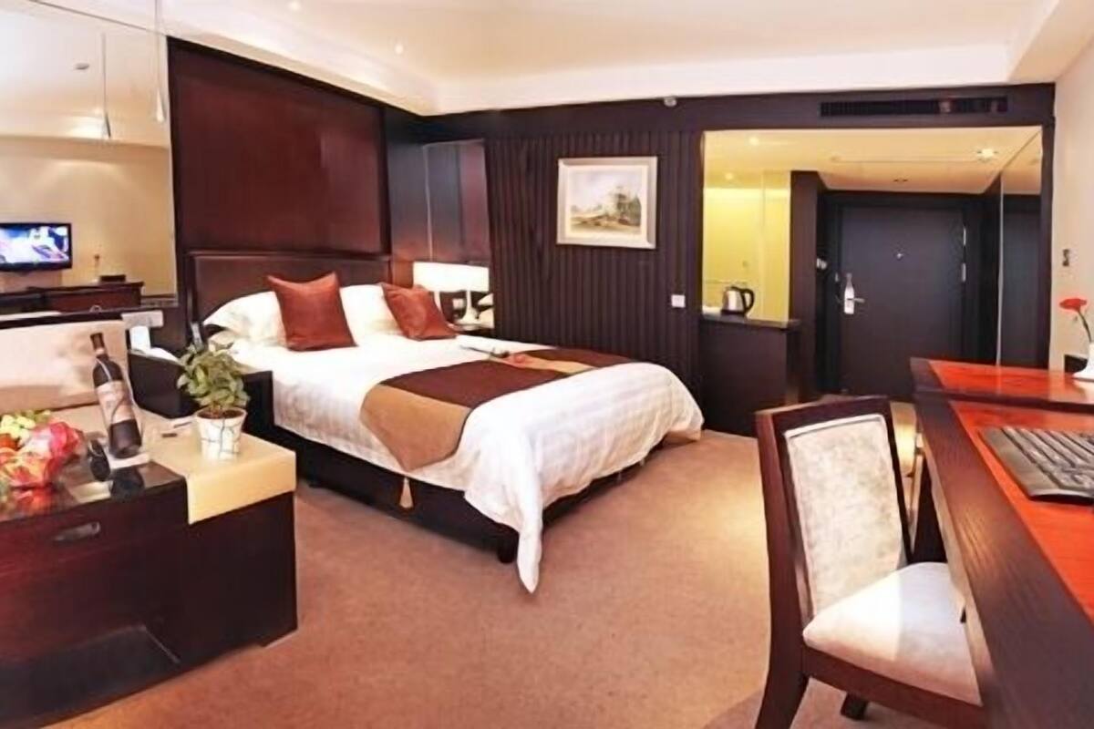 Superior-Zimmer | Minibar, Zimmersafe, Schreibtisch, Zustellbetten