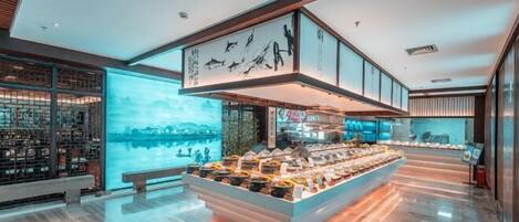 20 개의 레스토랑, 아침 식사, 점심 식사, 저녁 식사 제공(중식)