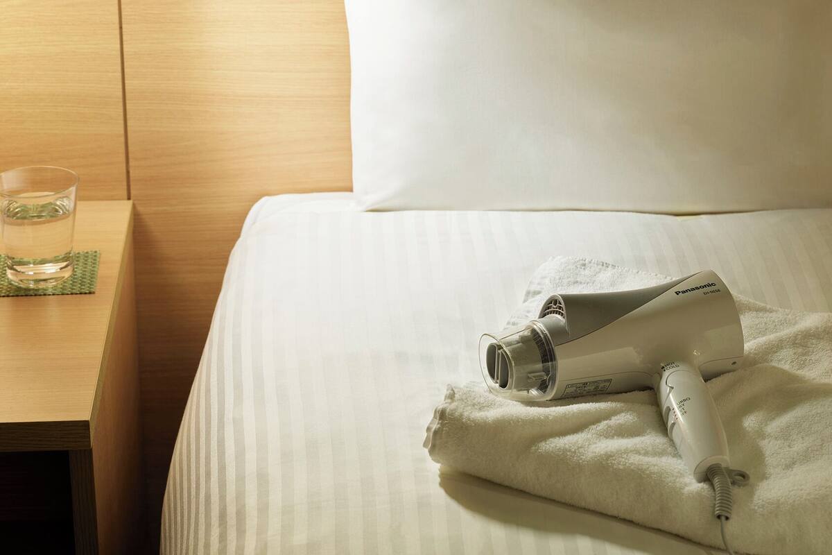 Blackout curtains, free WiFi, bed sheets