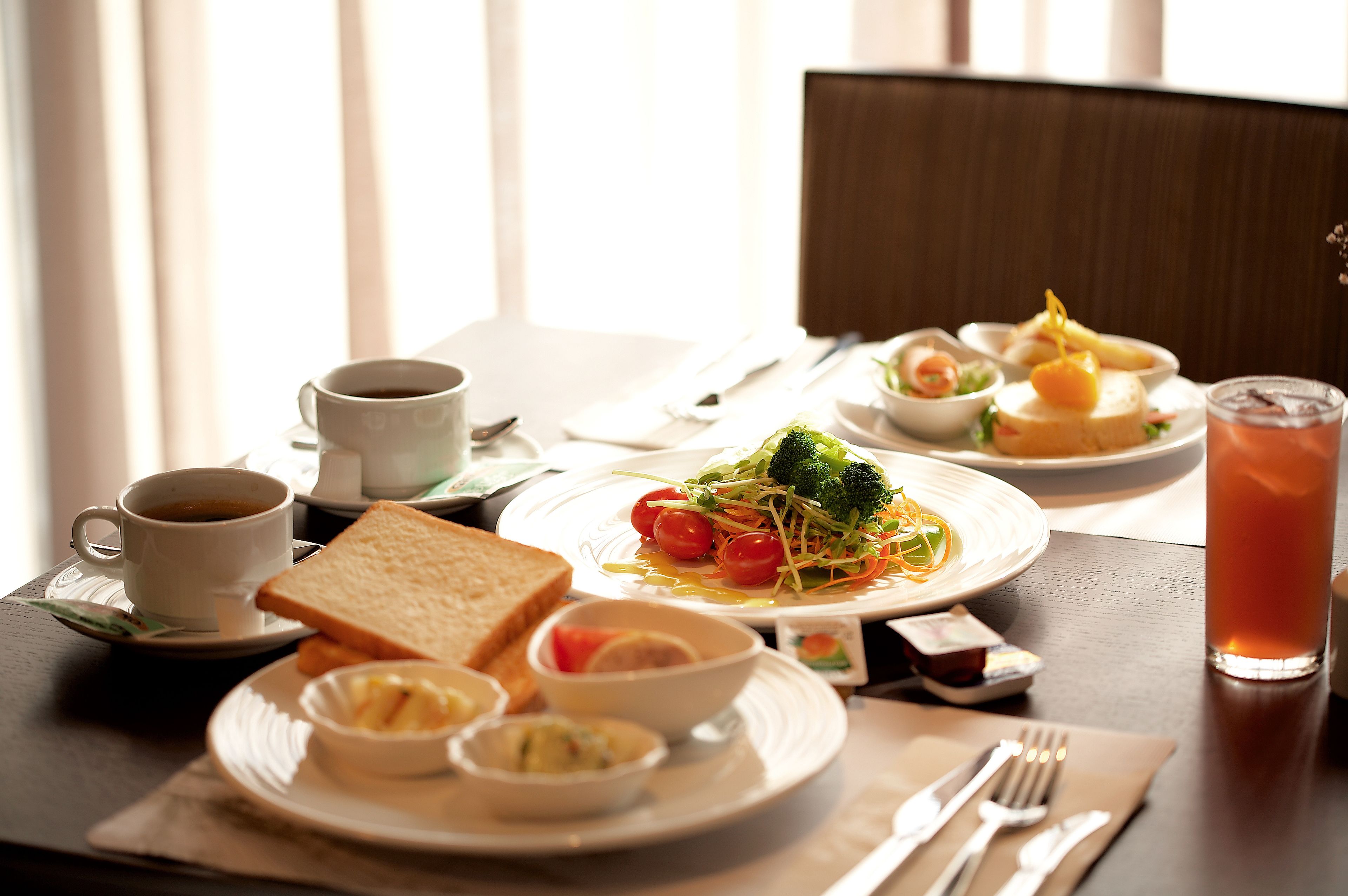 minibar, desk, soundproofing, free wifi