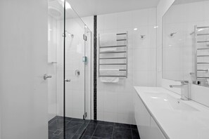 Shower, free toiletries, hair dryer, towels