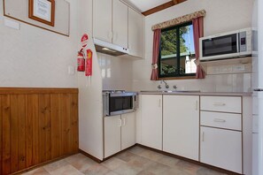 Superior-Suite, 2 Schlafzimmer, Nichtraucher, Küche | Eigene Küche | Großer Kühlschrank, Mikrowelle, Herdplatte