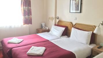 Twin Room | Iron/ironing board, free WiFi