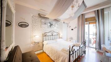 Premium bedding, in-room safe, individually furnished, desk
