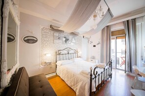 Premium bedding, in-room safe, individually furnished, desk