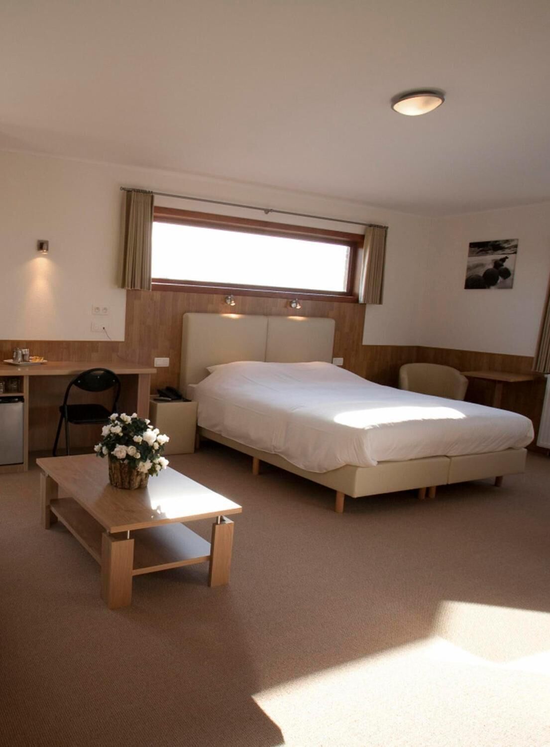 minibar, desk, free wifi, bed sheets