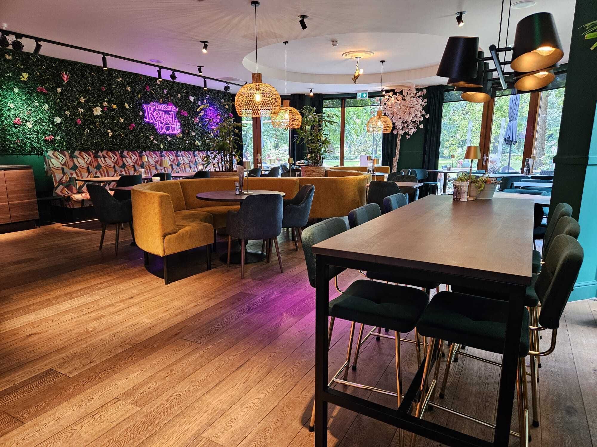 breakfast, lunch, dinner served; regional cuisine