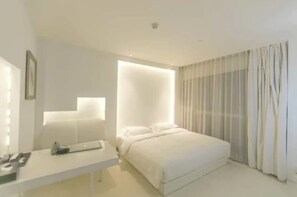 Snow King Room  | Egyptian cotton sheets, premium bedding, in-room safe