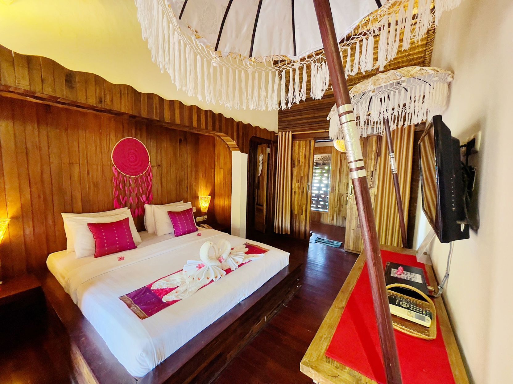 Biancheria da letto di alta qualità, minibar, una cassaforte in camera