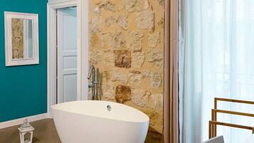 Free toiletries, hair dryer, bathrobes, bidet