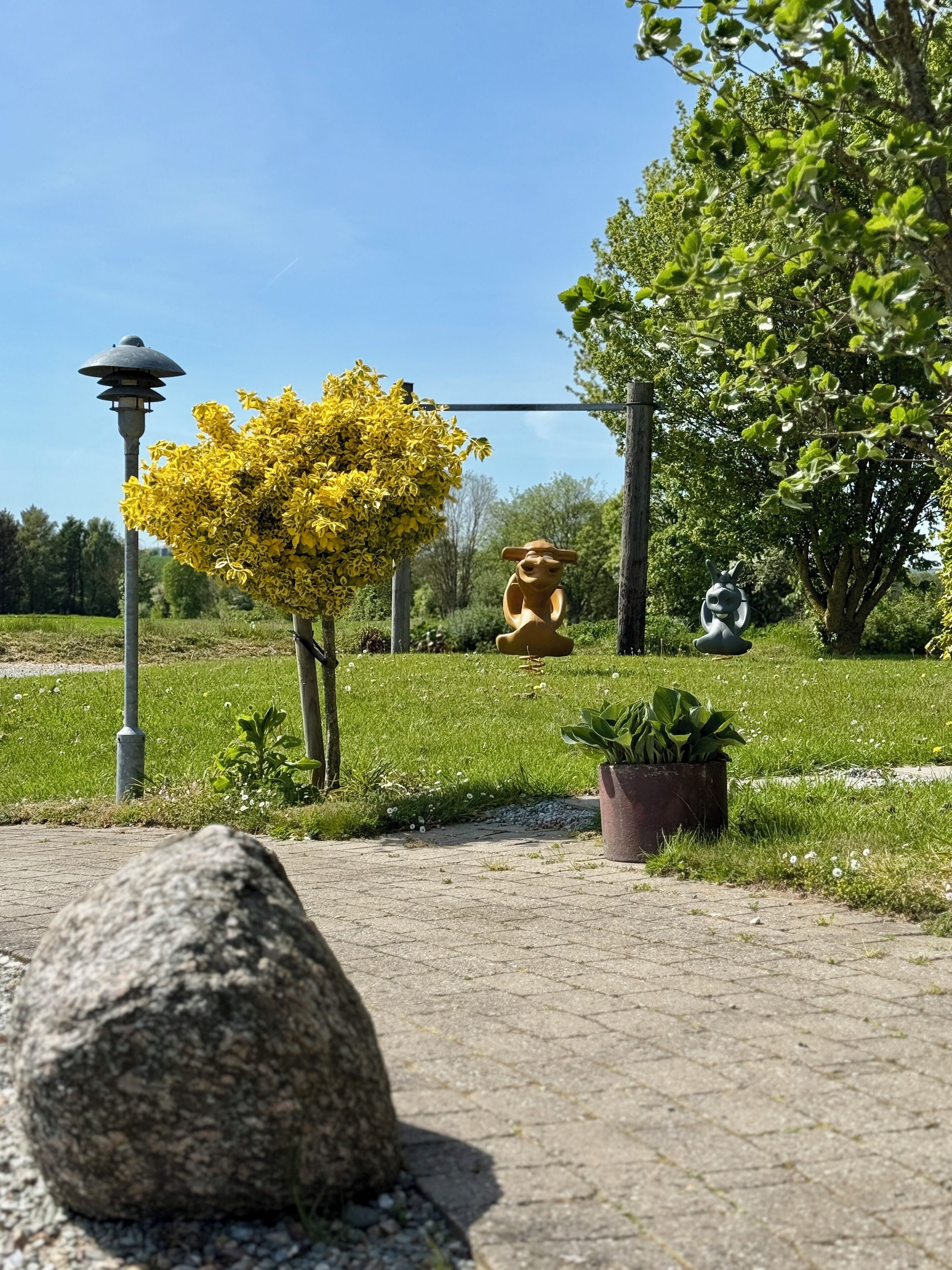 children’s play area – outdoor