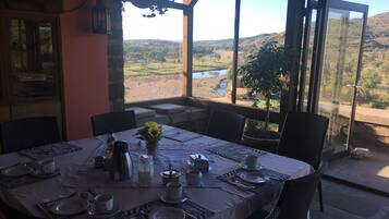 Daily buffet breakfast (NAD 278 per person)