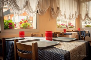 Petit déjeuner buffet compris tous les jours