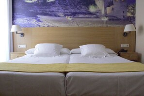 In-room safe, free WiFi, bed sheets