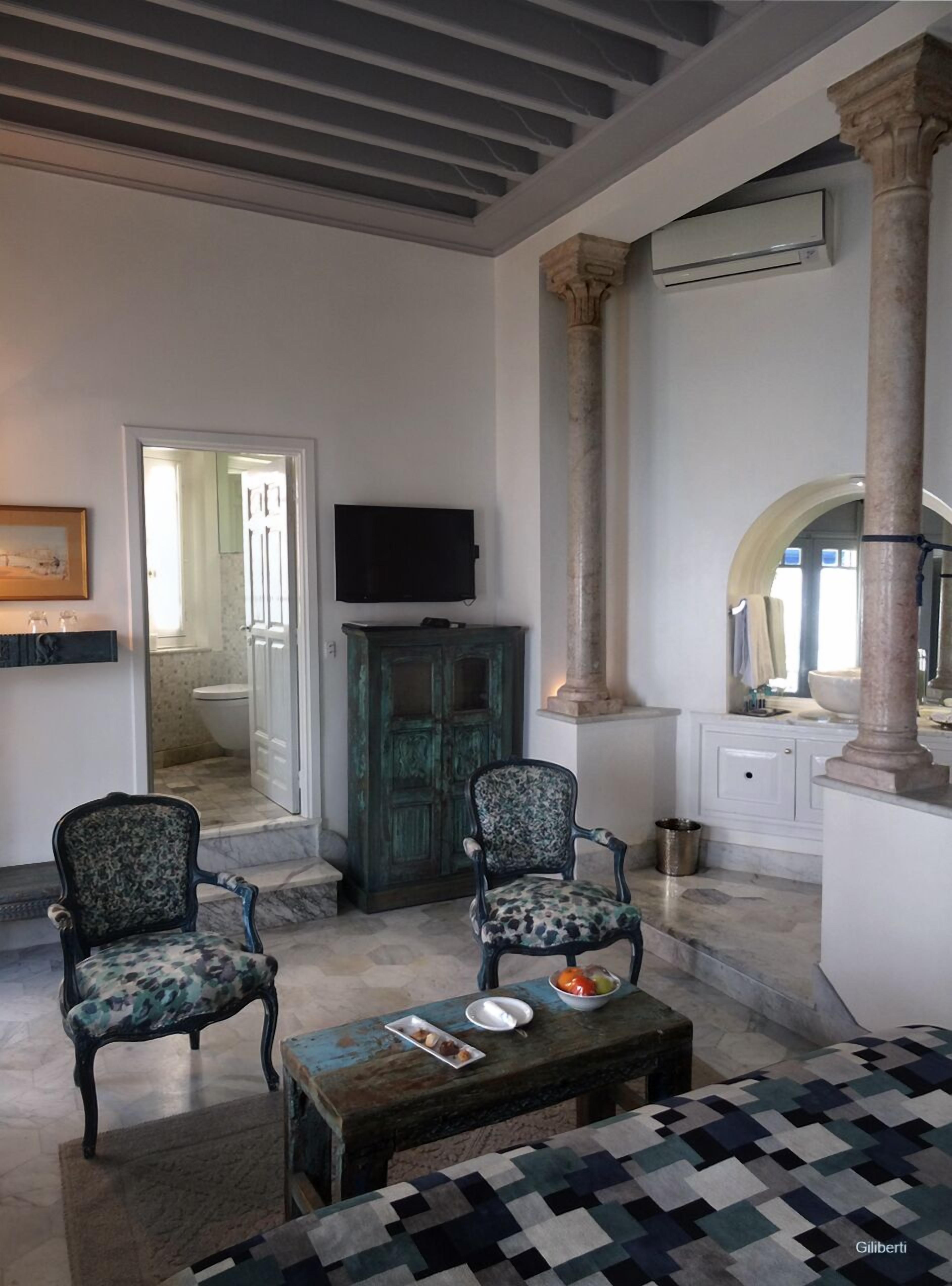 junior suite | egyptian cotton sheets, premium bedding, down duvets, pillow-top beds