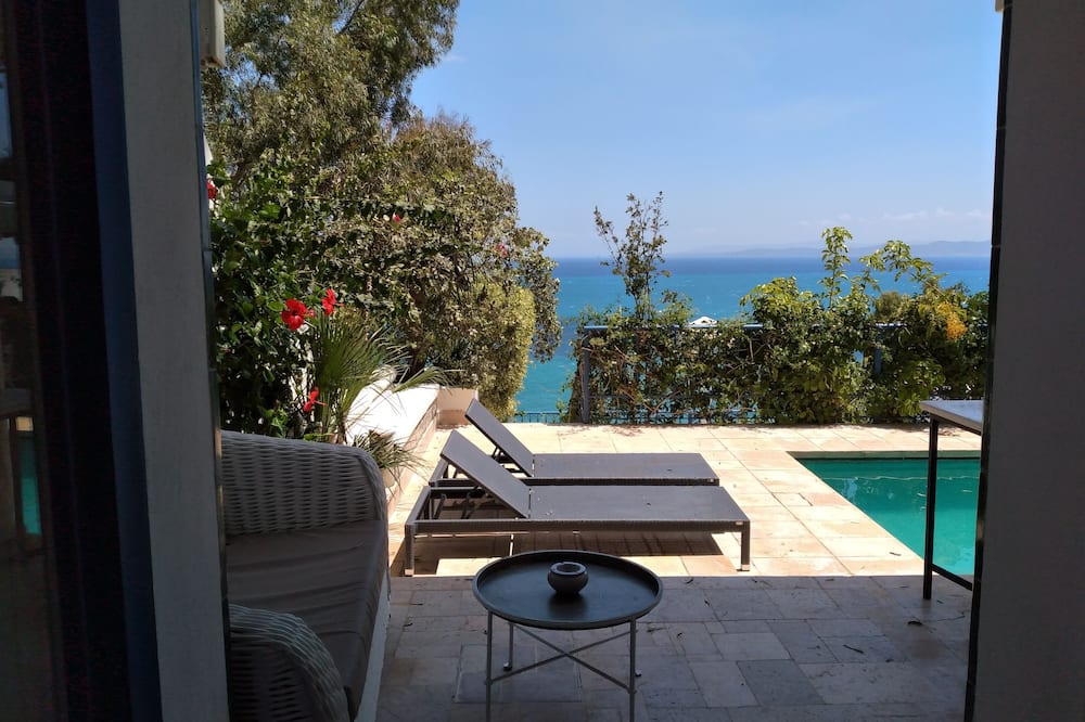 La Villa Bleue
