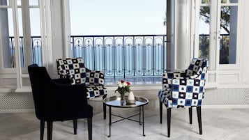 Salón