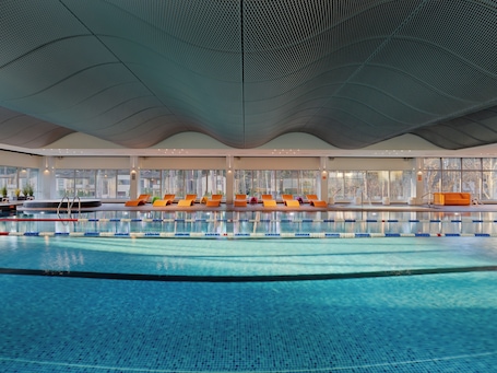 Indoor pool, seasonal outdoor pool, pool loungers. SemaraH Hotel Lielupe SPA & Conferences