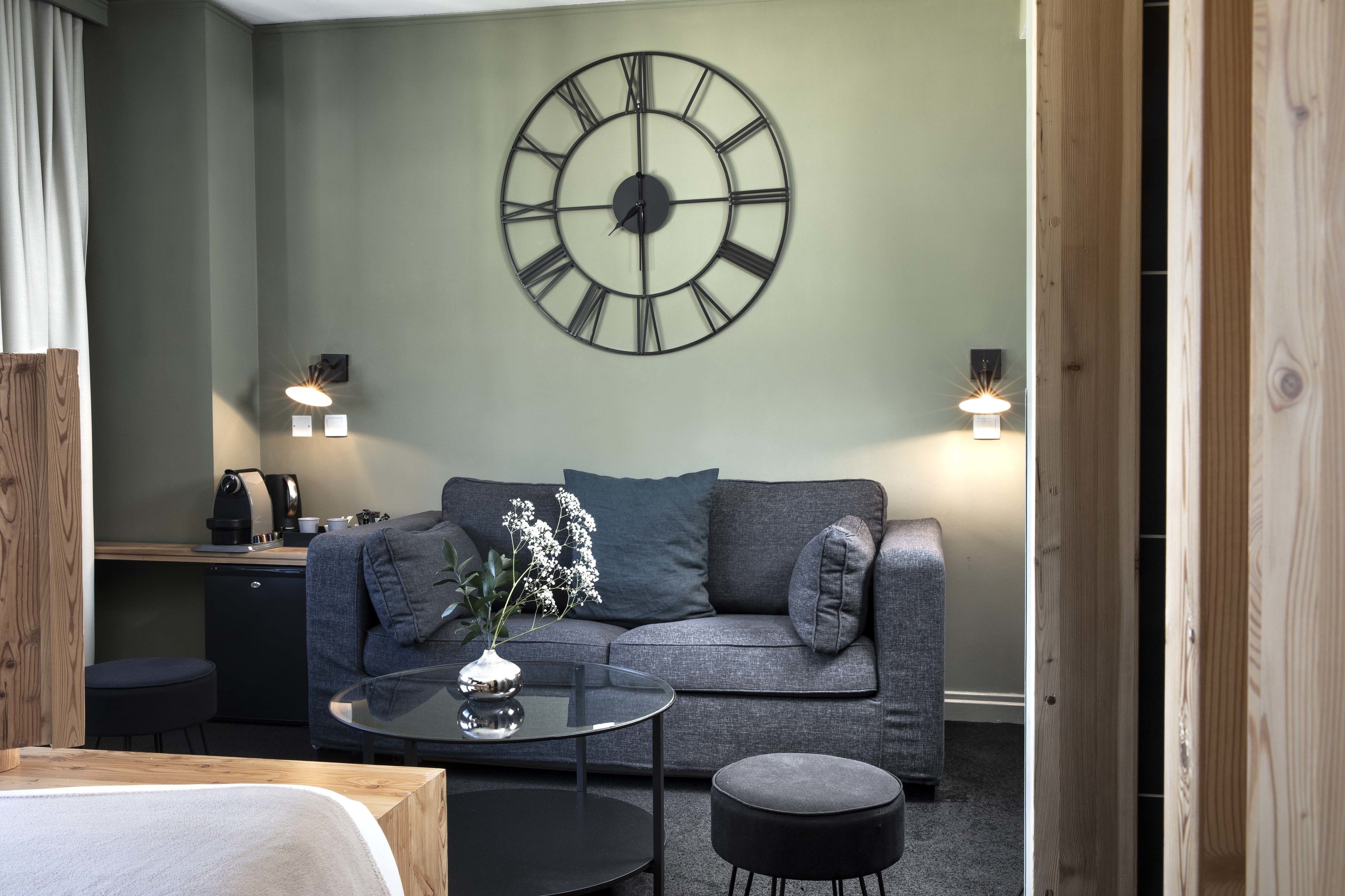 luxury suite | premium bedding, individually decorated, individually furnished, desk