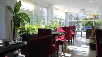 Lobby lounge, garden views, open daily