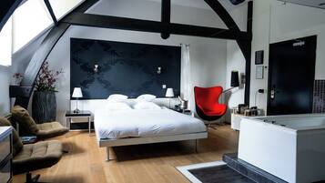 Room | Iron/ironing board, cots/infant beds, free WiFi, bed sheets