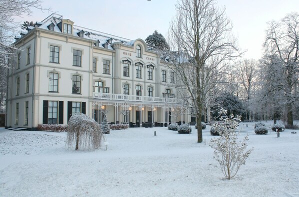 Front of property - Villa Ruimzicht (Doetinchem)