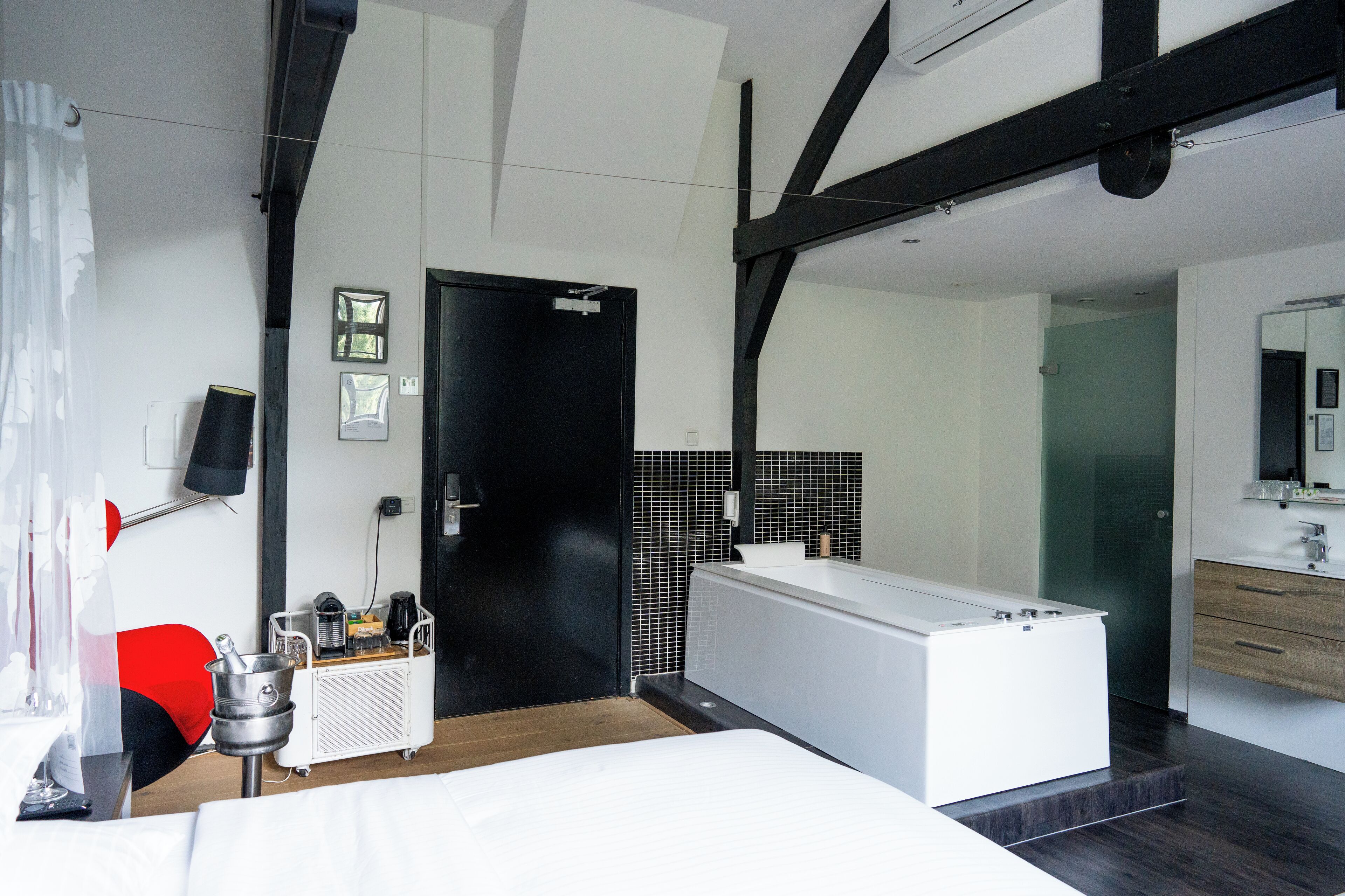 room | bathroom | free toiletries, hair dryer, towels, shampoo