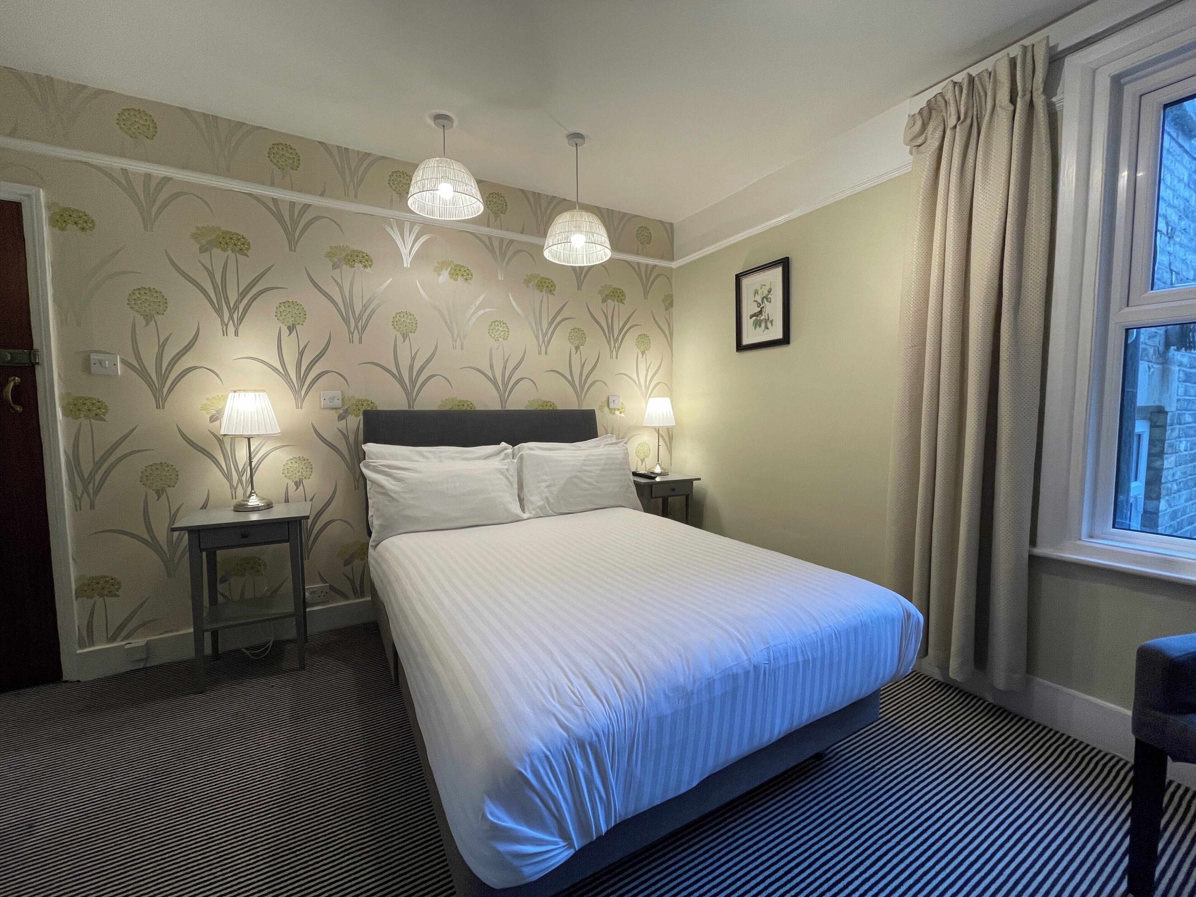 Photo - Newton House Oxford