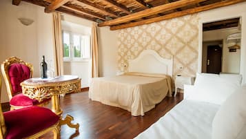 Minibar, caja de seguridad en la habitación y wifi gratis