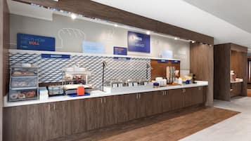 Free daily continental breakfast