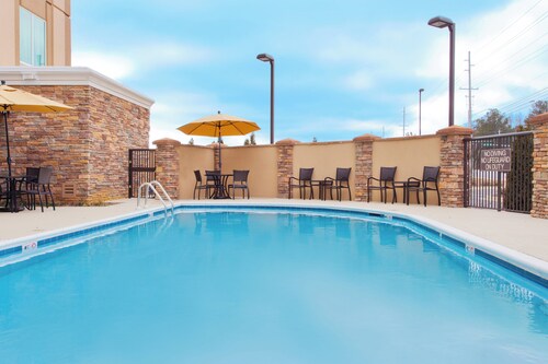 Holiday Inn Express Hotel & Suites Huntsville West - Research Pk by IHG