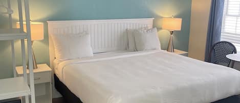 NYAH Private Room 1 King Bed | Individually decorated, individually furnished, soundproofing