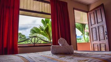 Standard Room, Accessible | Premium bedding, in-room safe, desk, free WiFi