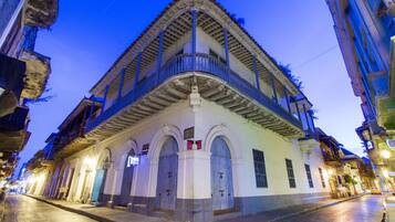 Fachada del alojamiento