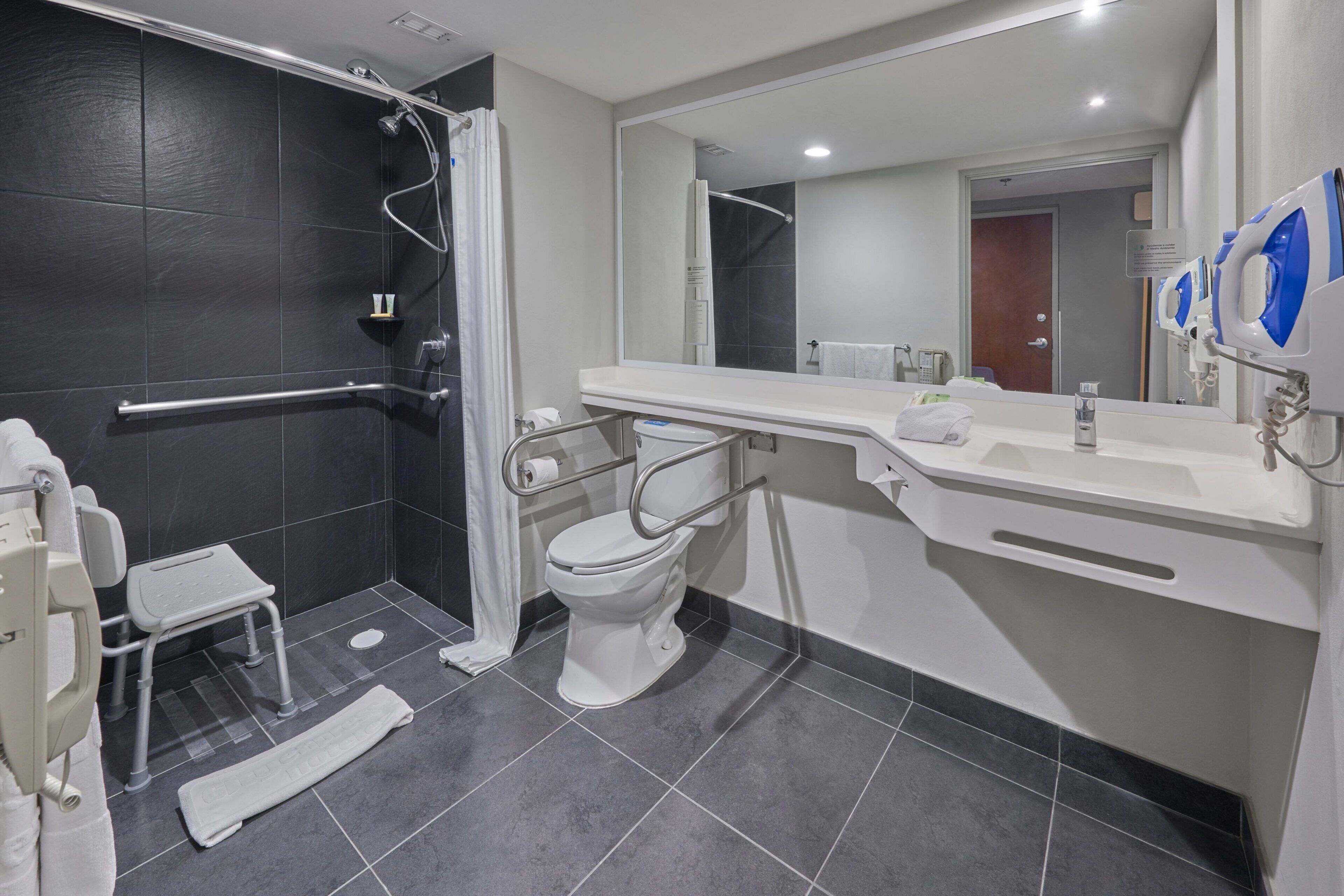 room, 1 queen bed, non smoking | bathroom | shower, free toiletries, hair dryer, towels