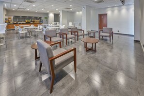 Televisión LED de 32 pulgadas con canales por cable y televisión 